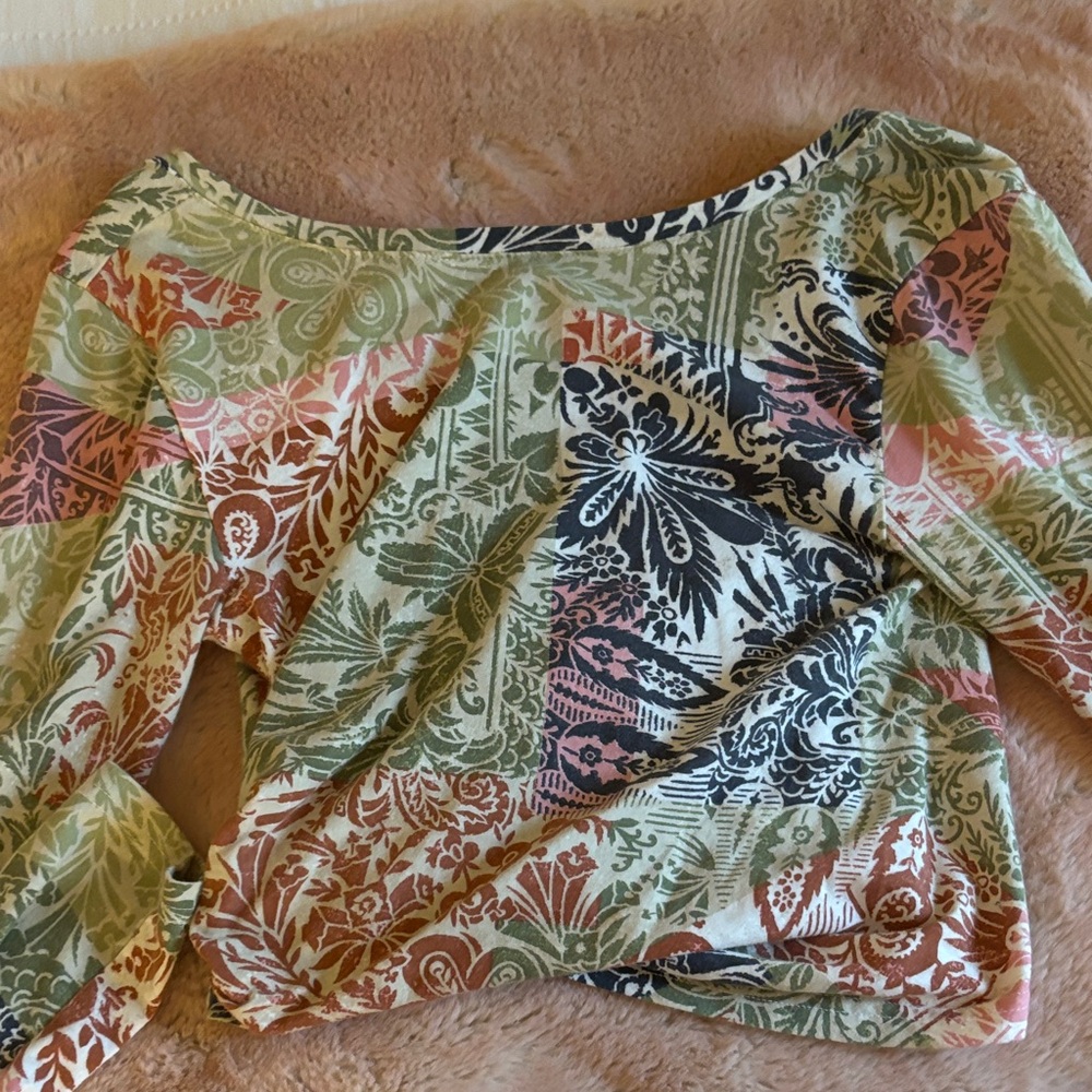 Anthropologie Floral Patterned Long Sleeve Crop Top - size small